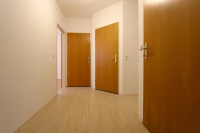 Geräumige 2-Zimmer-Wohnung mit viel Charme! – Bild 2