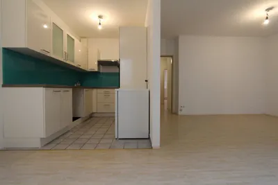 Geräumige 2-Zimmer-Wohnung mit viel Charme! – Bild 3
