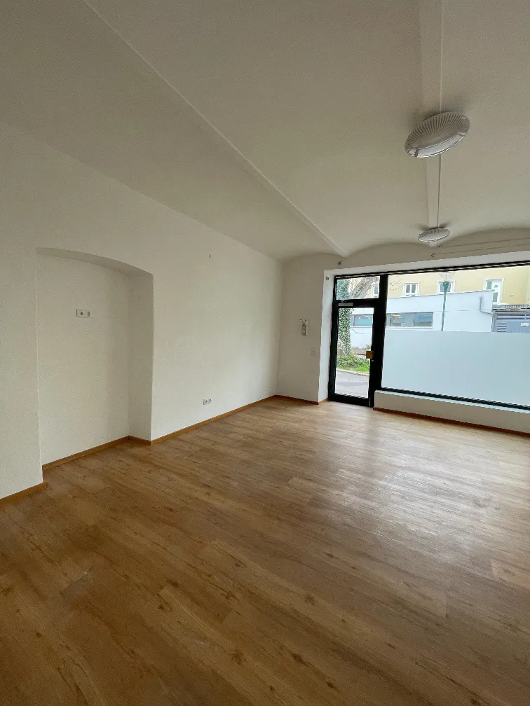 Zentrales 45 m² Büro/ Studio/ Geschäftsfläche in Mattersburg! - Ansicht 3
