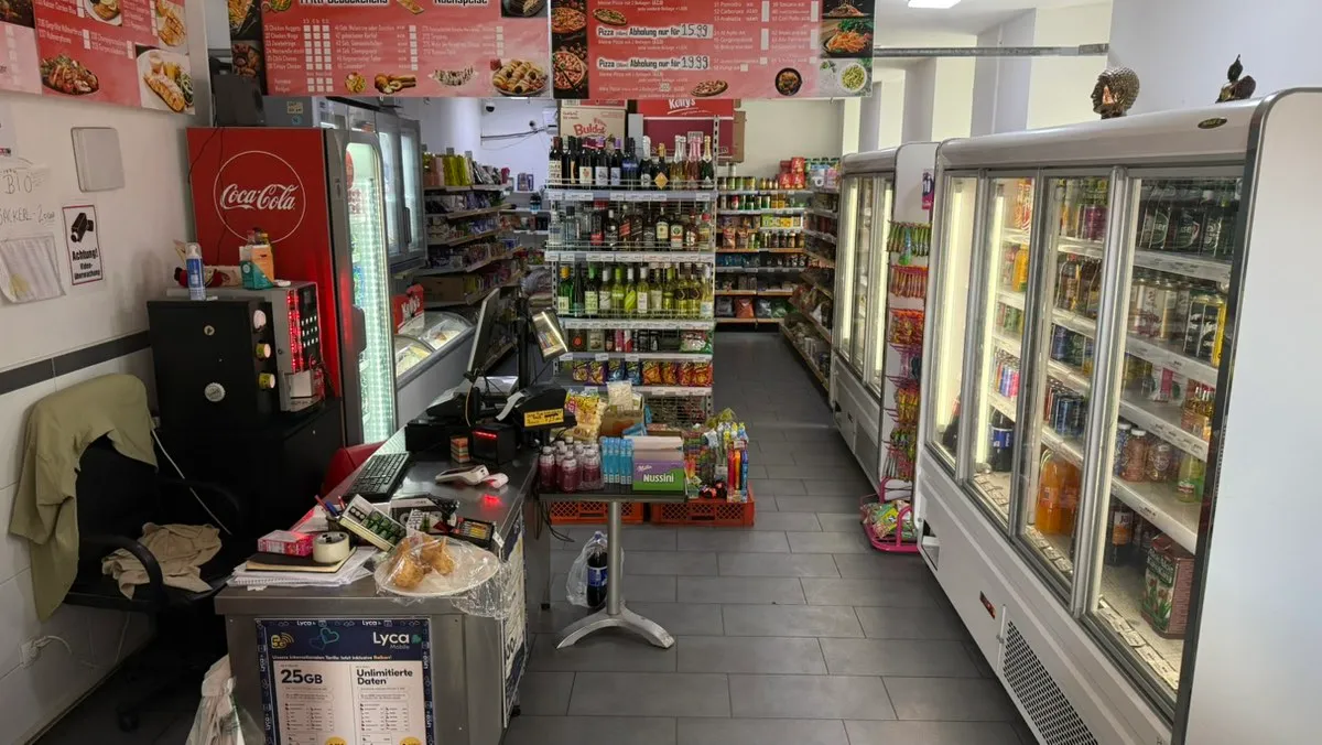 Lebensmittelgeschäft / Imbiss mit voll ausgestatteter Pizzeria in Top-Lage zu vermieten - Ansicht 2