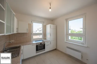 Ideal geschnittene, helle 2 Zimmer Wohnung (rd. 50 m²) in top Lage - ab 1.9.26
