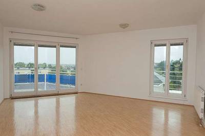 Helle 88m2 große 3-Zimmer Wohnung im Grünen (15m2 Terrasse), toller Blick über Wien, in Toplage des 13. Bezirks / Lainzer Tiergarten - PRIVAT, KEINE MAKLER! – Bild 2