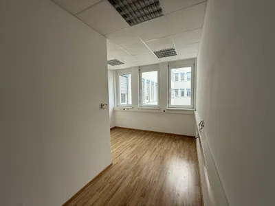 2-Zimmer-Gewerbeimmobilie mieten in Mödling – 41 m², € 447 – Bild 6 von 7