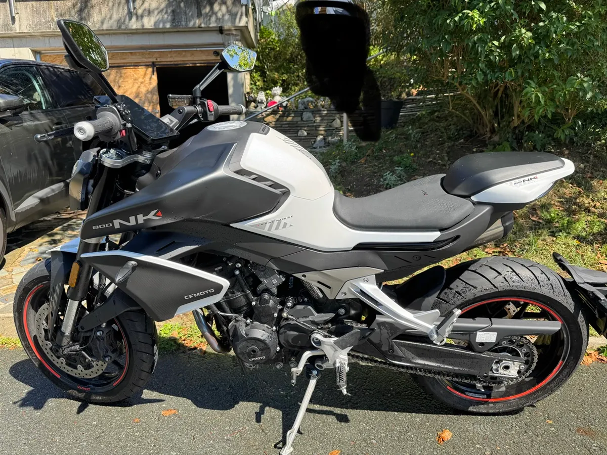 CFMOTO 800NK