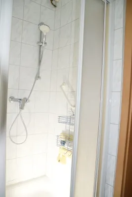 8-Zimmer-Gewerbeimmobilie kaufen in Krems an der Donau – 218 m², € 395.000 – Bild 11 von 55