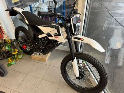 Malaguti XAM L1e E-Moped - 45km/h - MEGA-AKTIONSPREIS - ...
