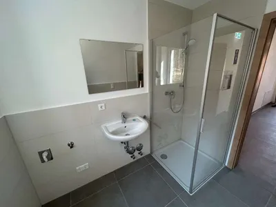 7-Zimmer-Gewerbeimmobilie mieten in Salzburg-Umgebung – 456 m², € 4.560 – Bild 13 von 31