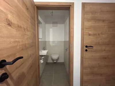 7-Zimmer-Gewerbeimmobilie mieten in Salzburg-Umgebung – 456 m², € 4.560 – Bild 22 von 31