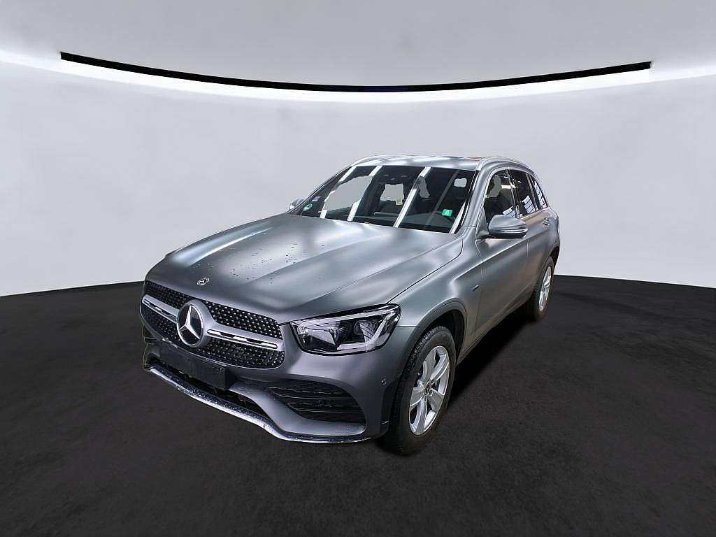 Mercedes-Benz GLC-Klasse GLC 300 e PHEV 211/320 PS  4Matic *AMG Line* SUV / Geländewagen