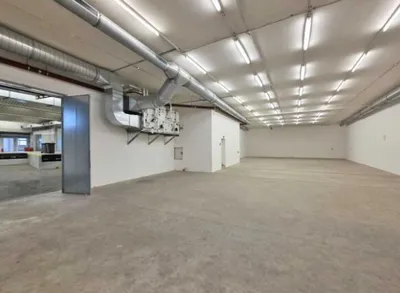 Gewerbeimmobilie mieten in Wien – 4 697 m², € 7 – Bild 4 von 11