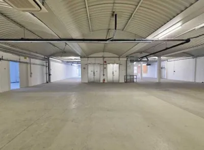 Gewerbeimmobilie mieten in Wien – 4 697 m², € 7 – Bild 5 von 11