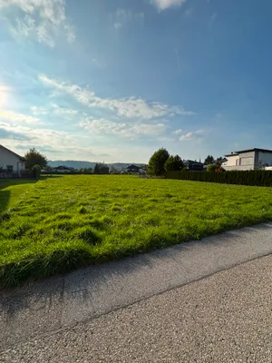 Grundstück kaufen in Braunau am Inn – 1 205 m², € 301.250 – Bild 3 von 4