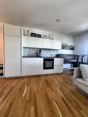 1-Zimmer-Wohnung mieten in Linz – 34 m², € 852 – Bild 2 von 16