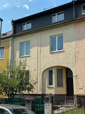 9-Zimmer-Haus kaufen in Linz – 150 m², € 320.000 – Bild 1 von 31