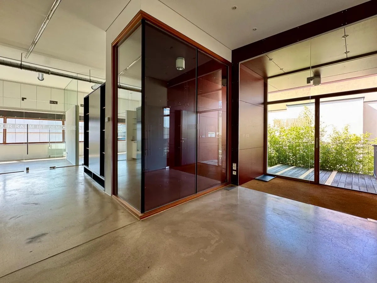 163 m² Büro/Praxis/Studio im Atelierhaus - Ansicht 2