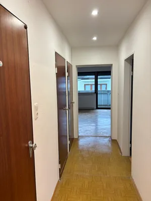3-Zimmer-Wohnung mieten in Innsbruck – 68 m², € 1.500 – Bild 7 von 11