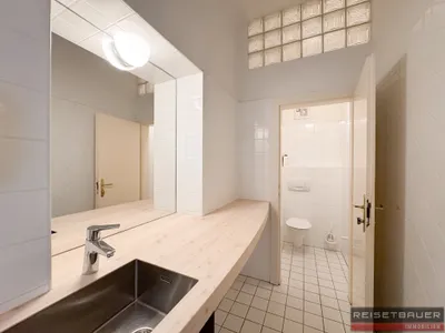 2-Zimmer-Gewerbeimmobilie mieten in Linz Land – 98 m², € 1.093 – Bild 5 von 7