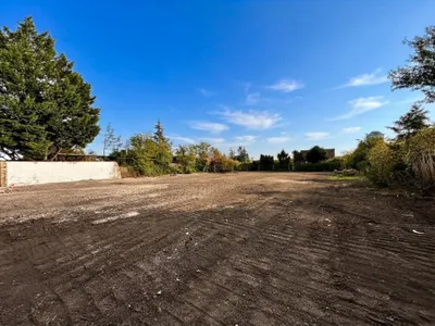 Grundstück kaufen in Baden – 1 183 m², € 349.000
