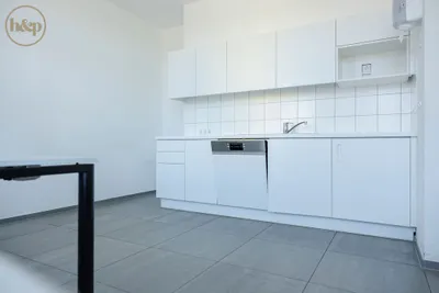 16-Zimmer-Gewerbeimmobilie mieten in Sankt Pölten – 700 m², € 10.080 – Bild 10 von 20