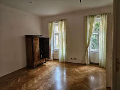 Altbauwohnung renoviert in Toplage – Bild 2