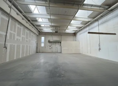 Gewerbeimmobilie mieten in Baden – 900 m², € 6.210 – Bild 3 von 9