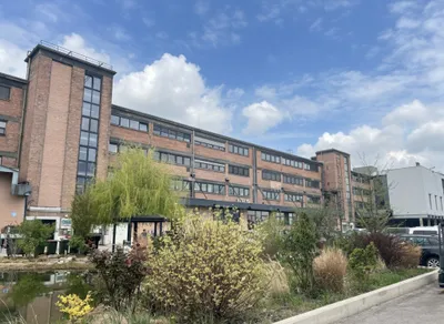 Gewerbeimmobilie mieten in Baden – 900 m², € 6.210 – Bild 6 von 9