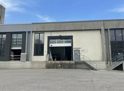 Gewerbeimmobilie mieten in Baden – 900 m², € 6.210 – Bild 1 von 9