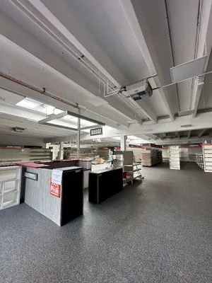 Gewerbeimmobilie mieten in Wiener Neustadt Land – 1 000 m², € 3 – Bild 14 von 18