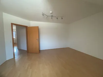 3-Zimmer-Wohnung mieten in Sankt Veit an der Glan – 103 m², € 1.100 – Bild 5 von 12
