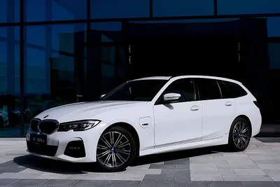 BMW 3er-Reihe 330e PHEV Touring Aut. M-Sport *Panoramadach & ...
