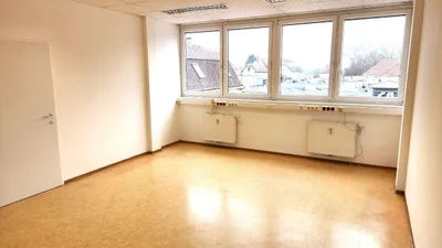4-Zimmer-Gewerbeimmobilie mieten in Gänserndorf – 105 m², € 2.210 – Bild 5 von 9
