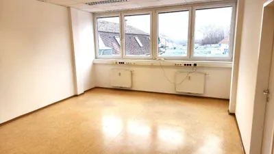 4-Zimmer-Gewerbeimmobilie mieten in Gänserndorf – 105 m², € 2.210 – Bild 3 von 9