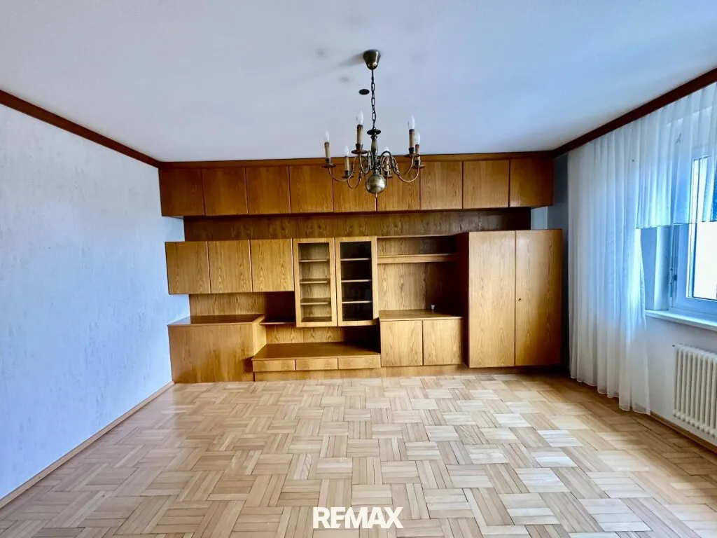 Raum für Ihre Vision - 2-Zimmer-Wohnung zur Modernisierung in guter Lage - Ansicht 2
