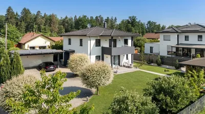 6-Zimmer-Haus kaufen in Klagenfurt Land – 178 m², € 778.000 – Bild 2 von 40