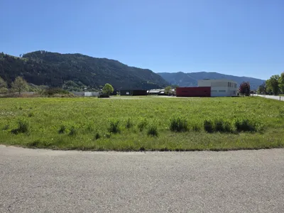 Gewerbeimmobilie kaufen in Sankt Veit an der Glan – 2 549 m², € 150.000 – Bild 1 von 2