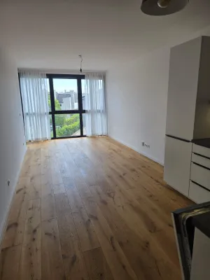 MODERNE 2-ZIMMER BALKONWOHNUNG & TIEFGARAGENPLATZ – Bild 3