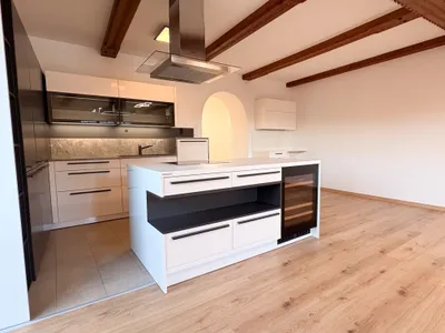2-Zimmer-Wohnung mieten in Amstetten – 94 m², € 990 – Bild 1 von 25