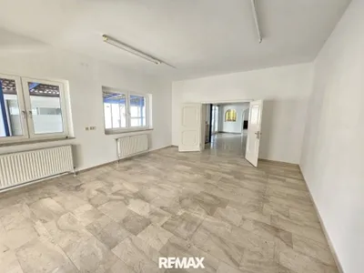 4-Zimmer-Gewerbeimmobilie mieten in Linz Land – 380 m², € 2.931 – Bild 3 von 12