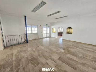 4-Zimmer-Gewerbeimmobilie mieten in Linz Land – 380 m², € 2.931 – Bild 2 von 12
