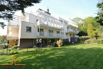 Top-Lage Grinzing + mitten im Grünen: Perfekt aufgeteilte 4 Zimmer-Wohnung + 46 m2 !! Freiflächen + Garagenplatz