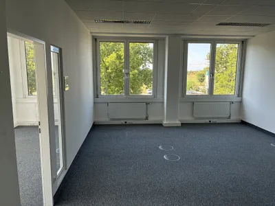 Gewerbeimmobilie mieten in Bruck an der Leitha – 487 m², € 6.243 – Bild 3 von 12