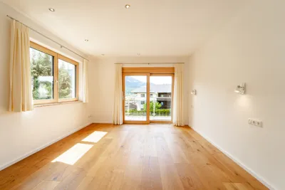 5-Zimmer-Gewerbeimmobilie mieten in Kufstein – 276 m², € 7.000 – Bild 8 von 11