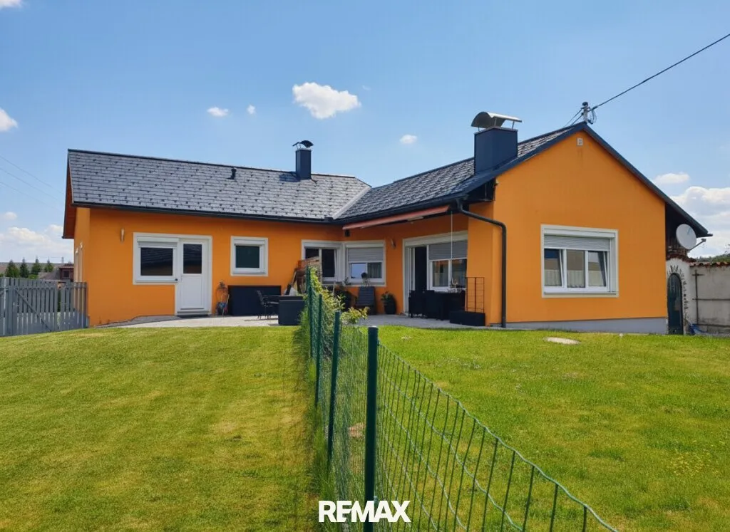 Flexibler Bungalow mit zwei Wohneinheiten auf großzügigem Grundstück - Ideal für Kapitalanleger, Mehrgenerationenwohnen oder Eigennutzer mit zusätzlicher Mieteinnahme - Ansicht 2