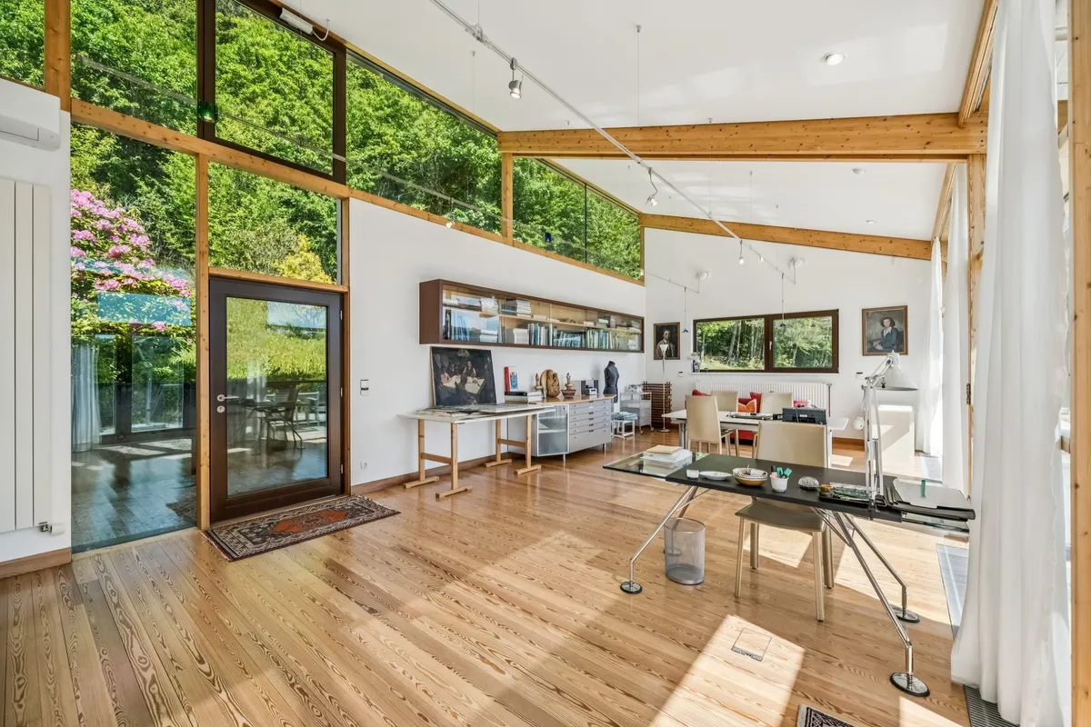 Landhaus in Rettenbach (nahe Wien) - Absolute Alleinlage mit 18.200 m² Eigengrund, Wald und Badebiotop! - Widok 2
