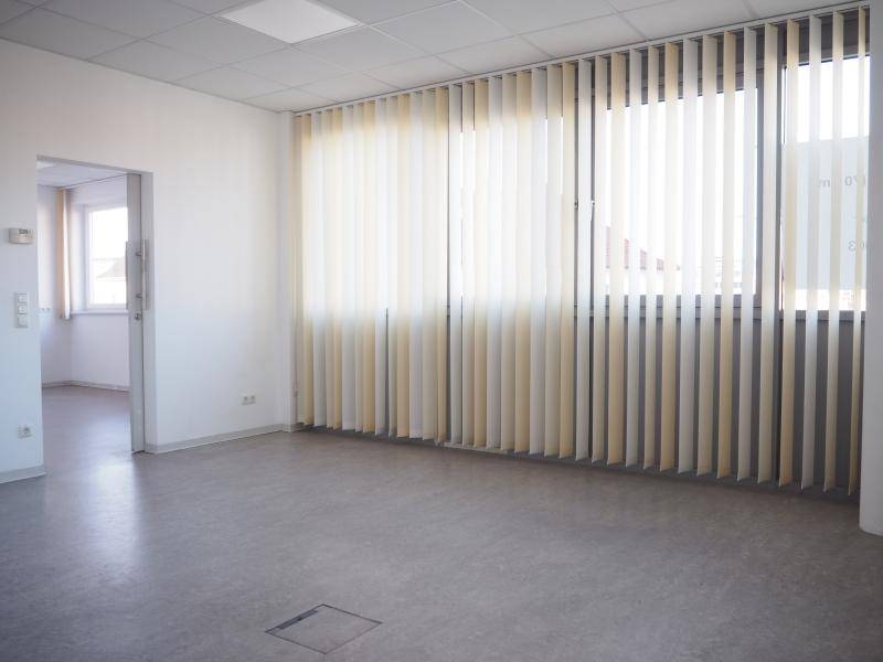 Ärztehaus Linz, Prinz Eugen Straße! Freie Ordination im 2. OG, 2 Räume + Wartebereich + Gemeinschaftsflächen, inkl. Parkflächen, 1 TG-Platz - Ansicht 3