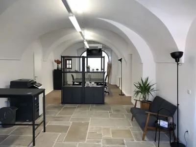 1-Zimmer-Gewerbeimmobilie mieten in Amstetten – 117,62 m², € 1.075 – Bild 9 von 11