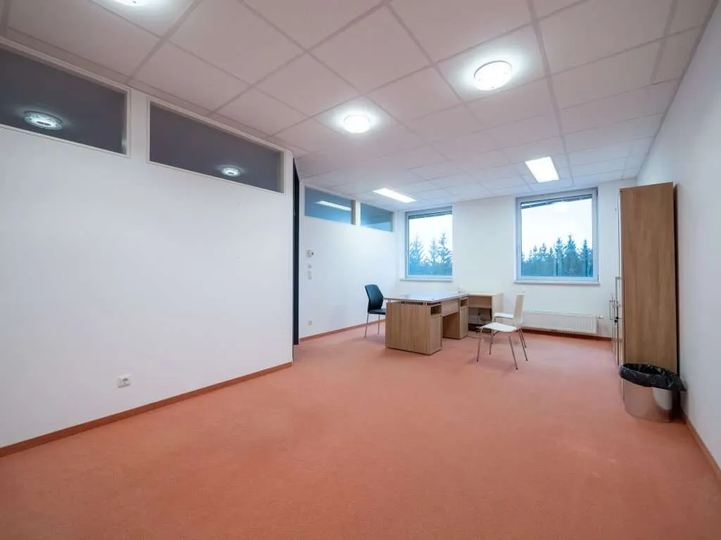 Attraktives Büro (72 m²) in Toplage Attnang-Puchheim - View 3