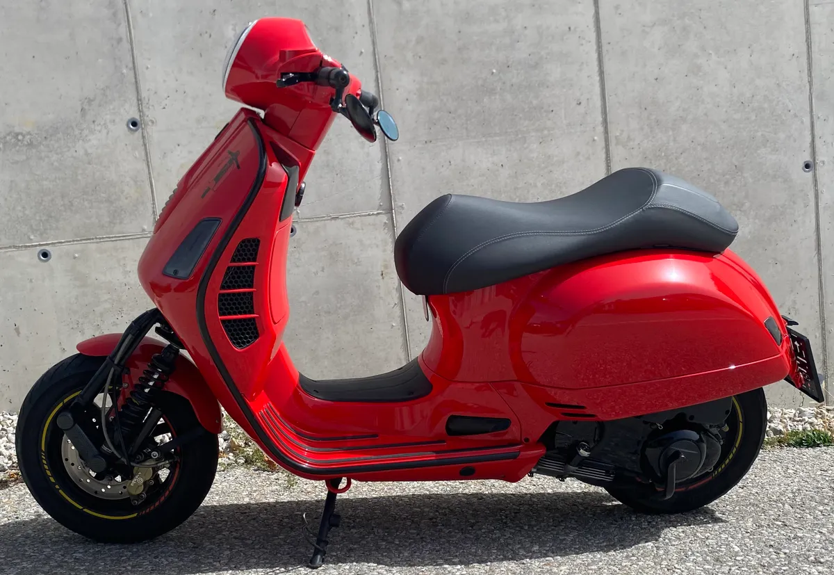 Vespa GTS