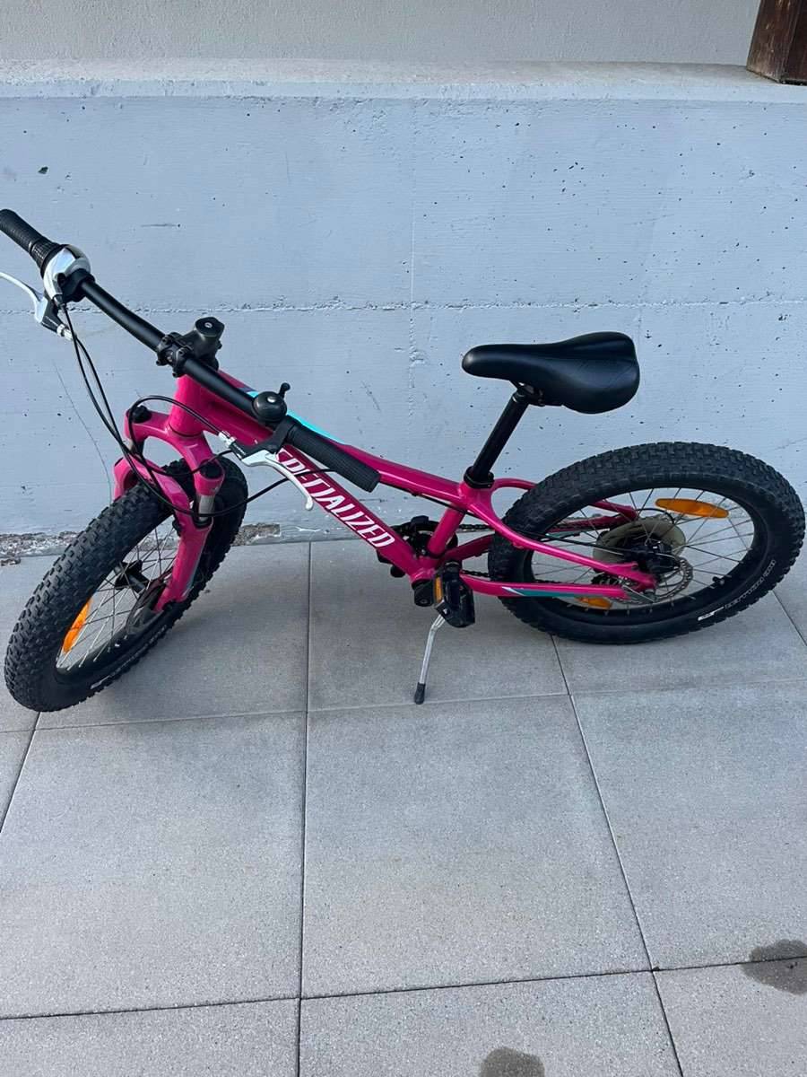 Specialized Riprock 20 Zoll Kinderfahrrad,  230,- (6380 St. Johann in  Tirol) - willhaben