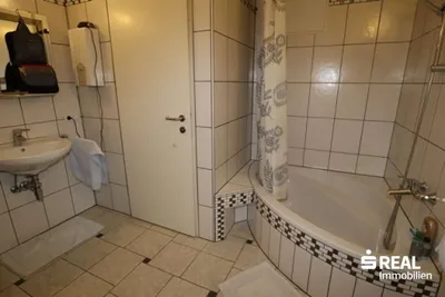 3-Zimmer-Gewerbeimmobilie mieten in Linz Land – 81 m², € 1.060 – Bild 10 von 10